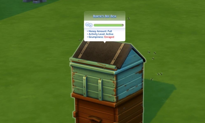 Bee Box Enraged in The Sims 4 Seasons